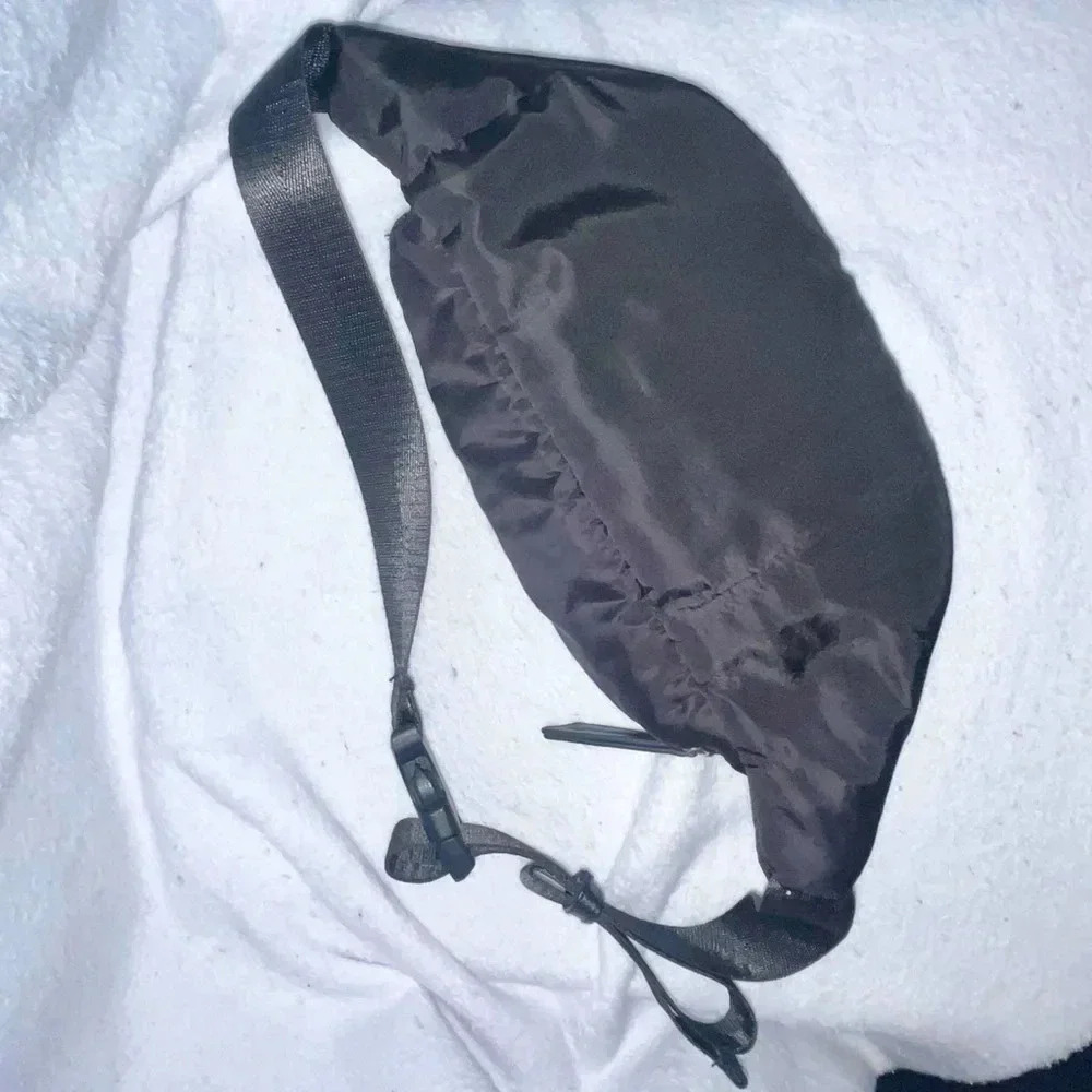 Fanny Pack - Picture 3 of 4